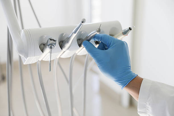 Professional Emergency Dentist technician working in Seadrift, TX